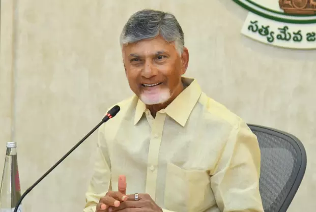 CM Naidu Reviews Health Status of Anaparru BC Hostel Students CM Naidu Reviews Health Status of Anaparru BC Hostel Students