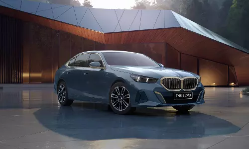 BMW Eyes Record 2025 Sales with Double-Digit Growth Driven by EV Demand