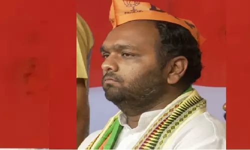 Setback to Naveen Patnaik-Led BJD As Son Of Late BJD MLA Rajendra Dholakia, Joins BJP Setback to Naveen Patnaik-Led BJD As Son Of Late BJD MLA Rajendra Dholakia, Joins BJP