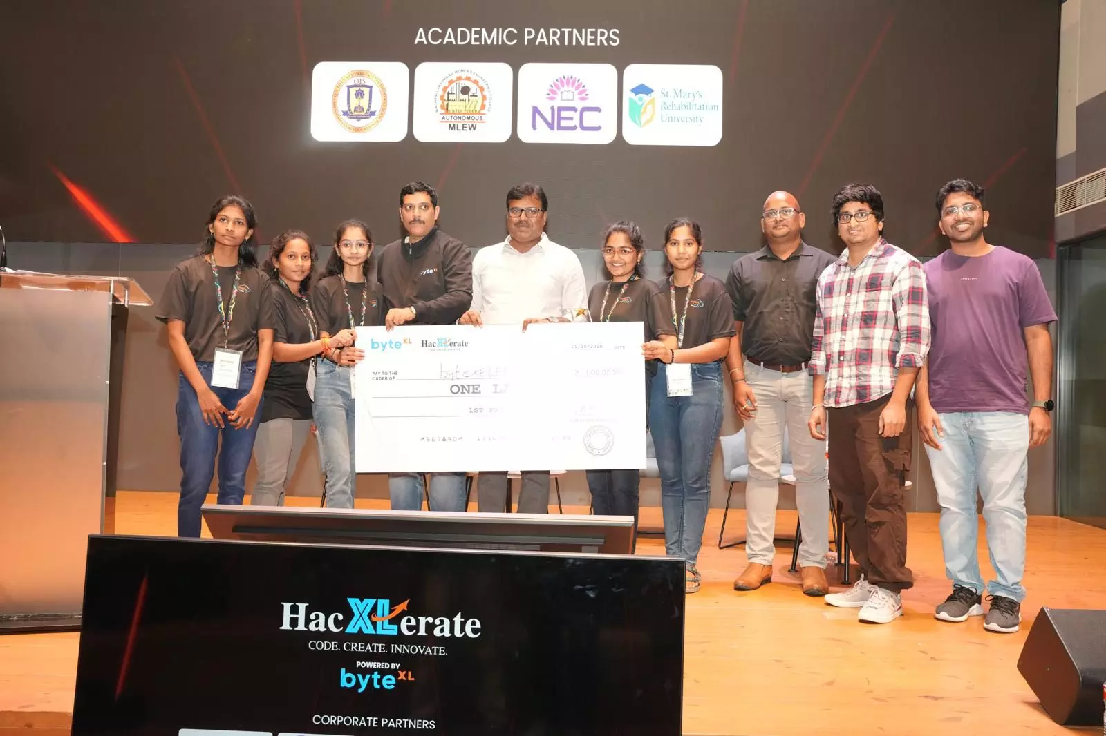byteXL Announces Winners of National Hackathon ‘HacXLerate’ byteXL Announces Winners of National Hackathon ‘HacXLerate’