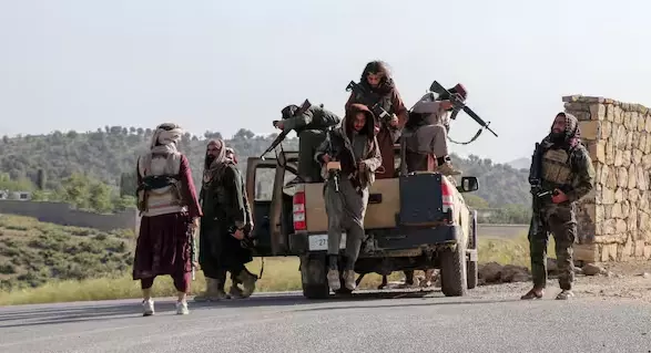 23 Pakistani Soldiers, 200 Taliban Killed in Fierce Border Clashes