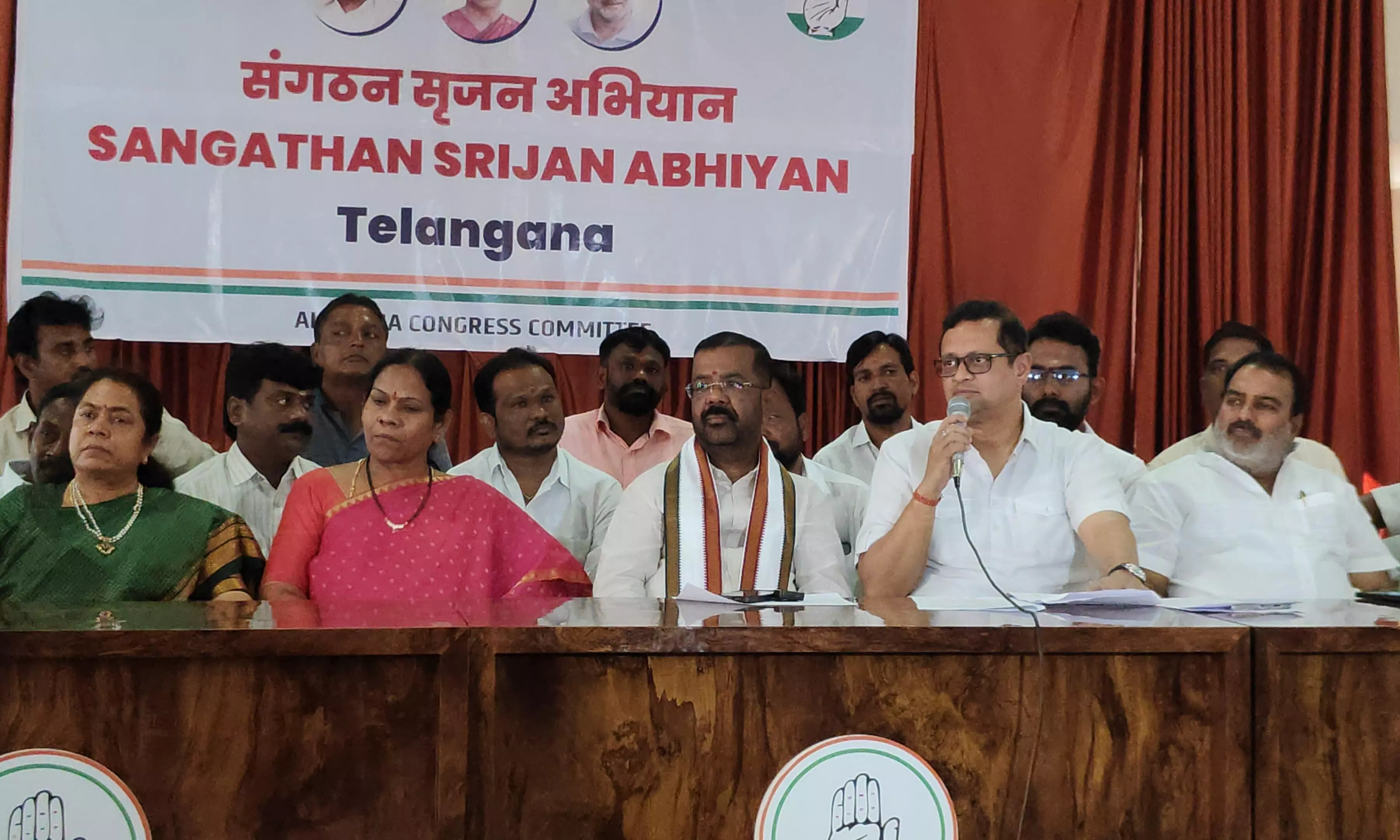 Telangana Congress Plans to Rebuild Party at District Level