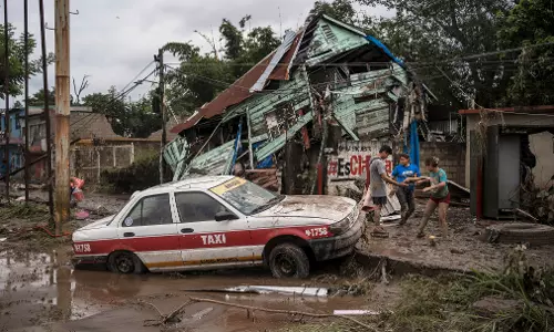Heavy Rain in Mexico Sets off Floods and Landslides, Killing 41