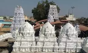 Row Over Rajanna Temple Closure In Vemulawada