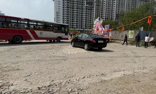 Residents Step In to Fix Potholes on Incomplete RR30 Extension Road