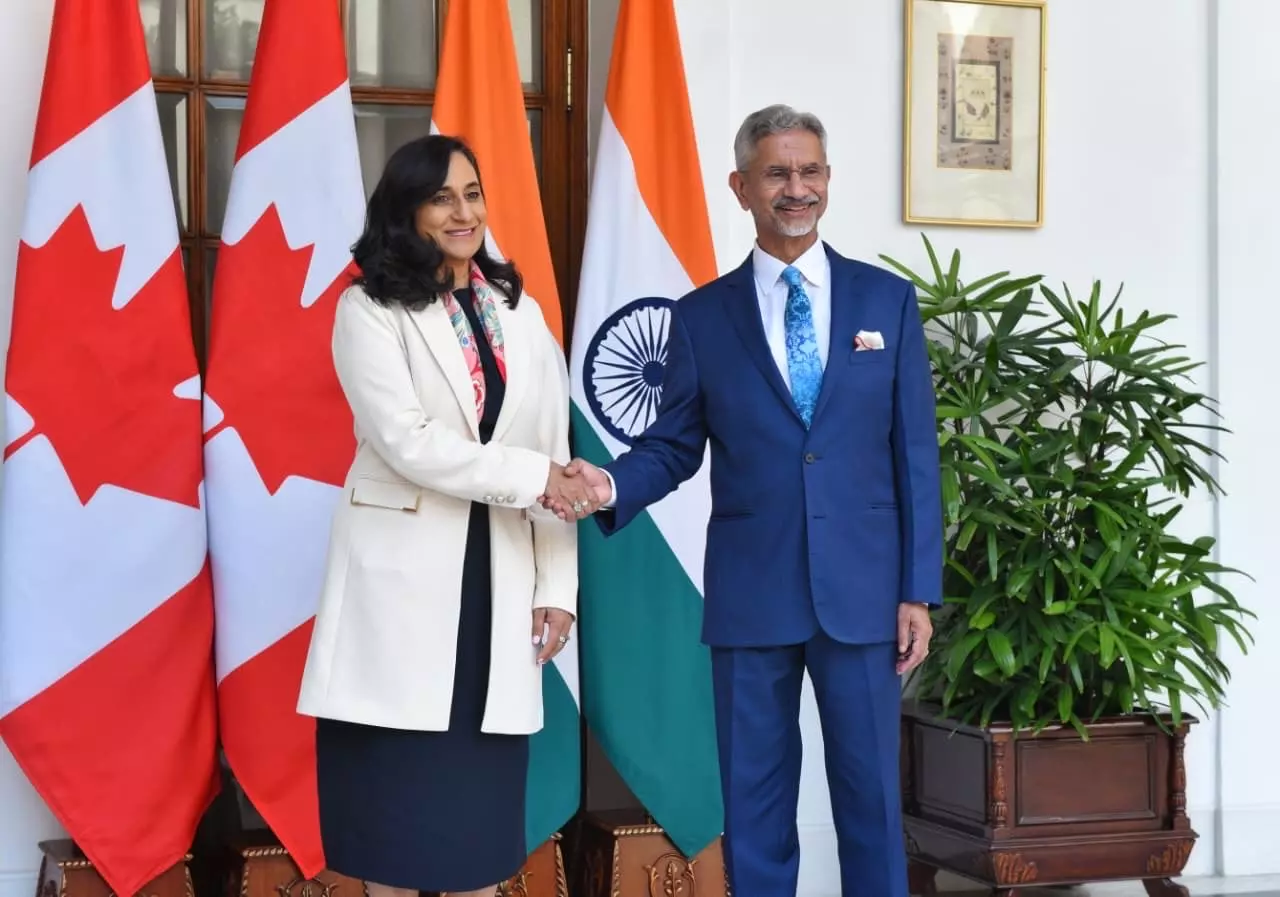 India, Canada Map Road to Boost Ties