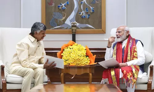 Naidu Pats Modi for 25 Years’ Service as Head of Government Naidu Pats Modi for 25 Years’ Service as Head of Government