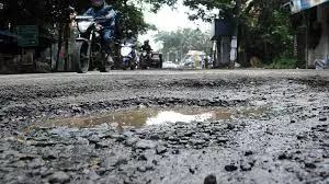 Officials Ignore Repair Of Interstate Road Works In Nizamabad