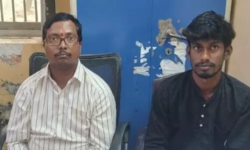 Sircilla Surveyor, Aide Fall to ACB Trap