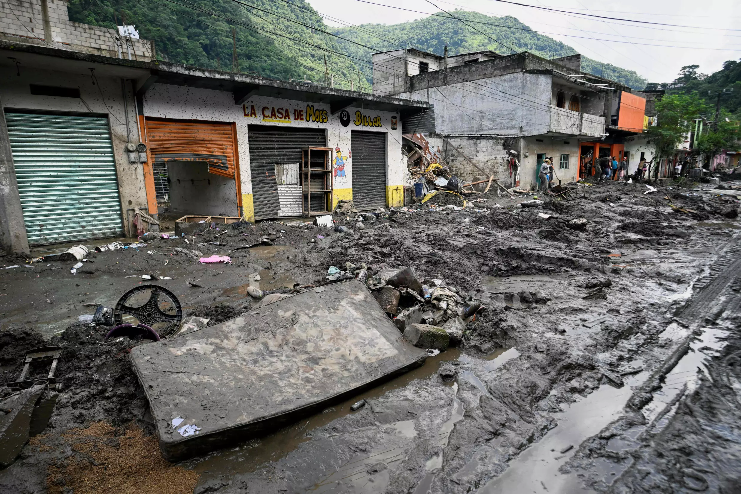 Deadly Landslides and Flooding Cut off 300 Communities in Mexico