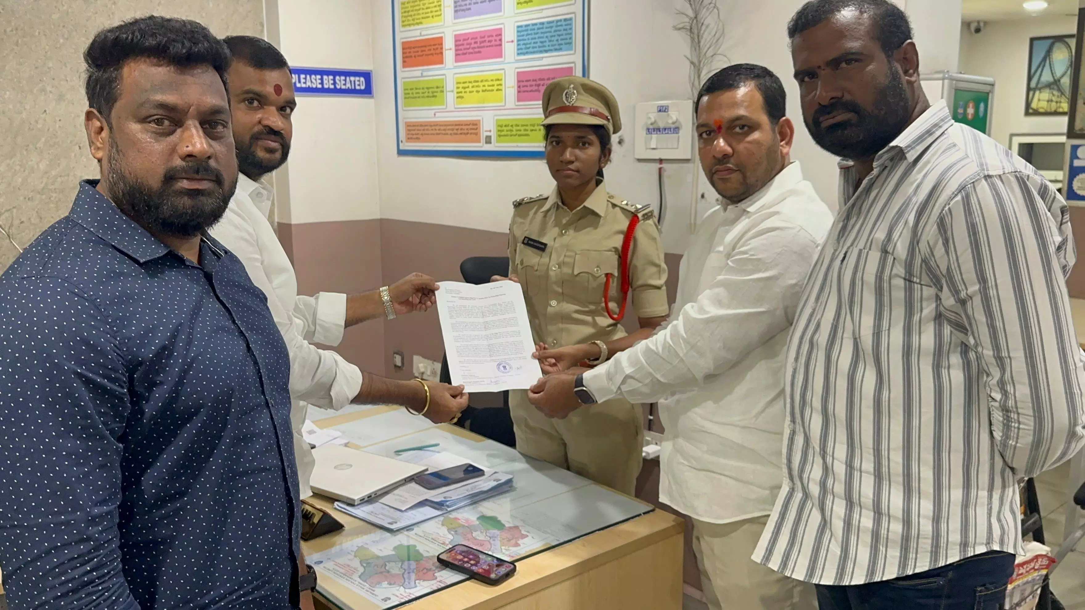 2 Persons Lodge Complaint with Hyderabad Police against Big Boss Show