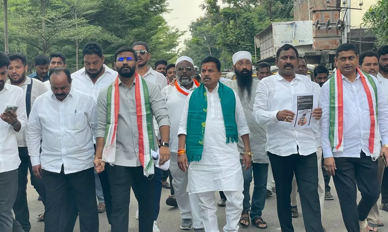 Cong. Protests KTR’s Comment Against Revanth Reddy Cong. Protests KTR’s Comment Against Revanth Reddy