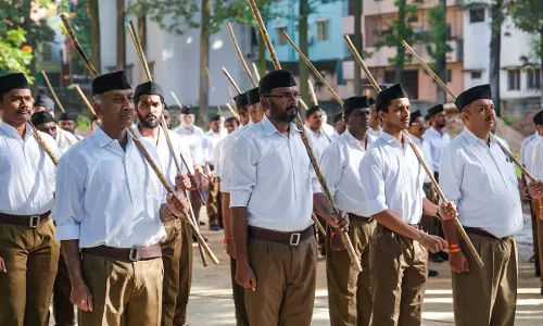 Karnataka Cabinet Moves to Regulate RSS Activities in Public, Govt Spaces