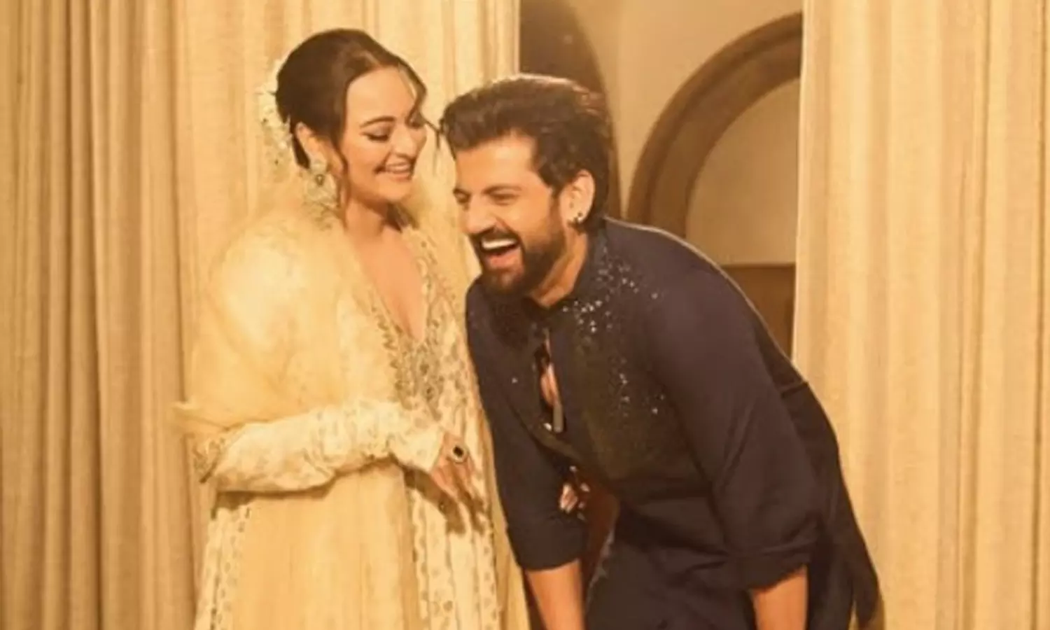 Sonakshi Sinha Gives Hilarious Response to Her Pregnancy Rumours