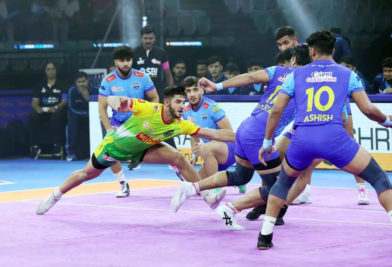 Ayan’s career best 27-point masterclass helps Patna Pirates sink Bengal Warriorz despite Devank’s 25-point performance