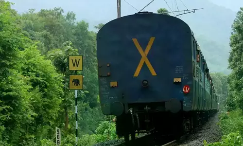 Ever Noticed the X on Last Train Coach? Heres What It Really Means Ever Noticed the X on Last Train Coach? Heres What It Really Means