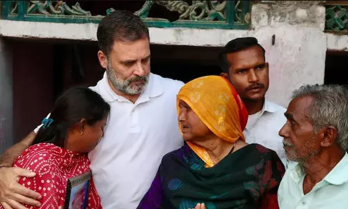 Rahul Gandhi Meets Family of Lynched Dalit in Raebareli, Accuses UP Govt of Intimidation