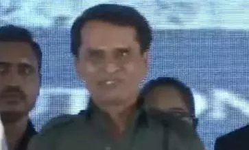 Bhupathis Surrender Shows Cracks Have Widened within Naxals