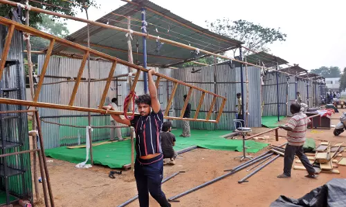 Cracker Vendors Face Problems in Diwali Sale Cracker Vendors Face Problems in Diwali Sale