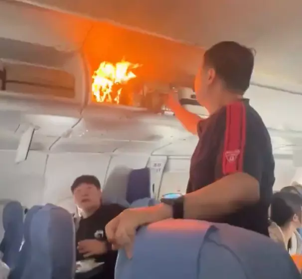 Flight from Hangzhou to Seoul Makes Emergency Landing After Lithium Battery Fire Flight from Hangzhou to Seoul Makes Emergency Landing After Lithium Battery Fire