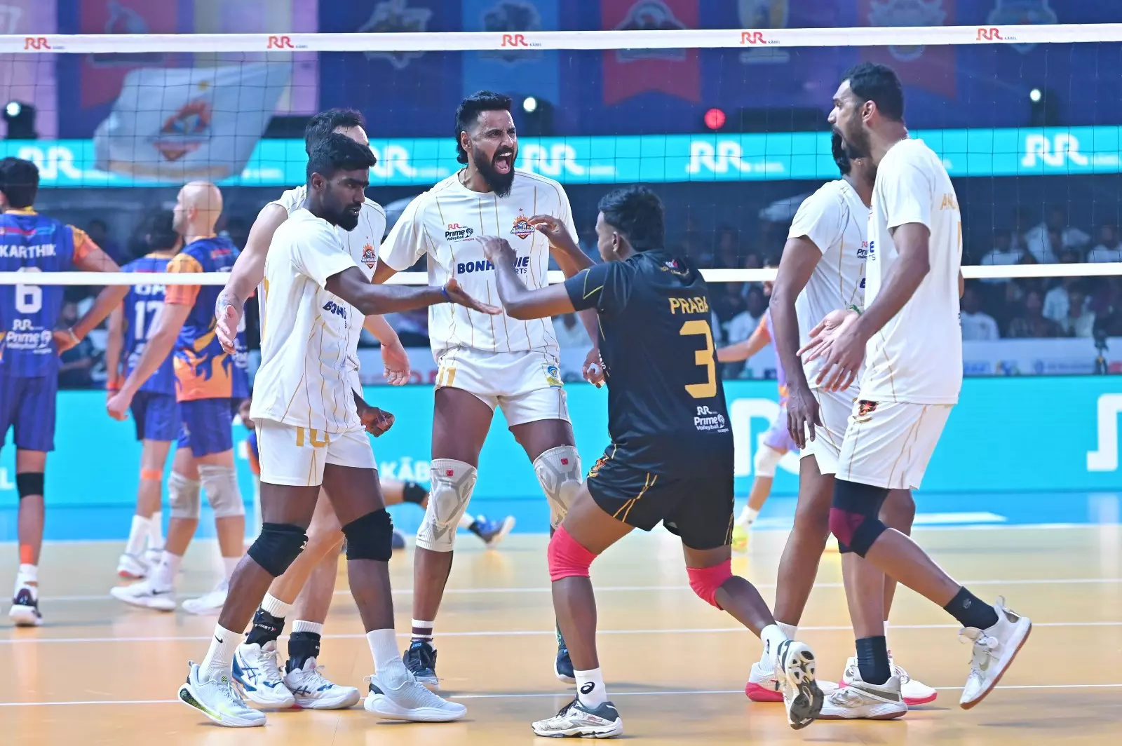 PVL 2025: Ahmedabad Defenders Hand Mumbai Meteors Their First Defeat Of The Season