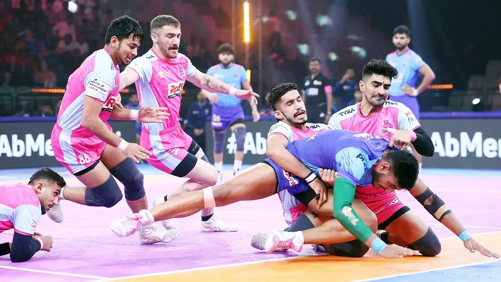 Nitin Kumar Stars With Super 10 As Jaipur Pink Panthers Defeat Bengal Warriorz To Keep Top-8 Hopes Alive