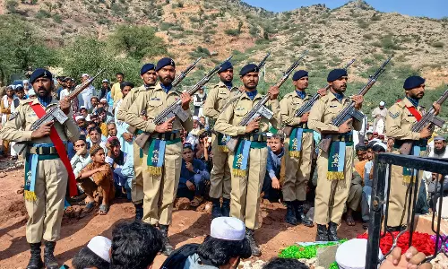 Pakistan to Hold Talks With Afghanistan in Qatar