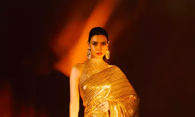 Festive Fashion Goals: Bollywood Divas Rock Diwali 2025