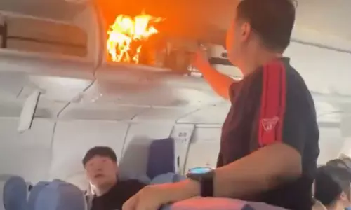 Flight from Hangzhou to Seoul Makes Emergency Landing After Lithium Battery Fire