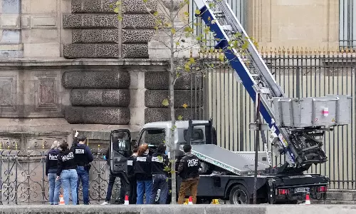 Louvre Heist: How Crown Jewels Were Gone in 7 Mins