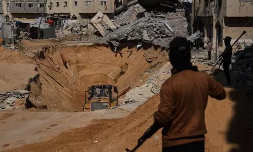 Israel Strikes Hamas in Southern Gaza