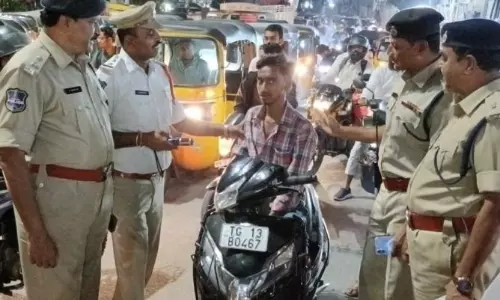 Hyderabad Police Launch Drive to Curb Drunk Driving Hyderabad Police Launch Drive to Curb Drunk Driving