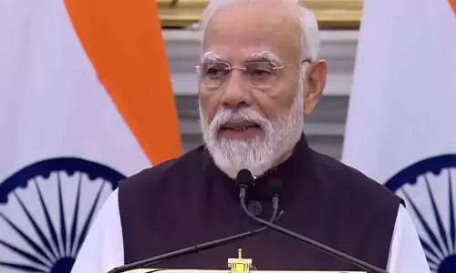 Modi Extends Diwali Greetings