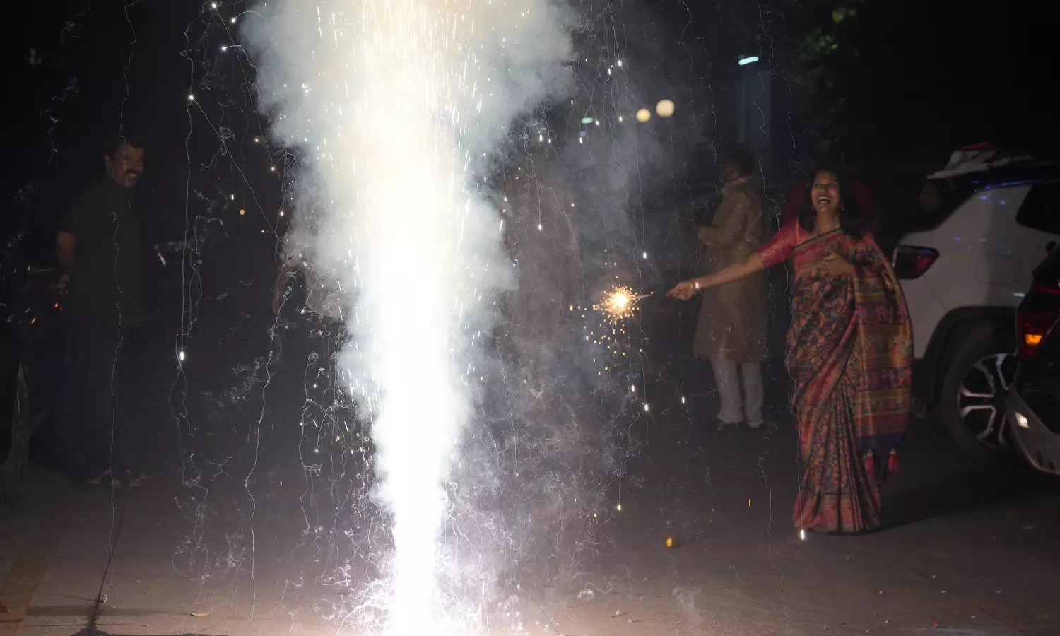 Over 250 Burn Cases Reported in Delhi Hospitals During Diwali Celebrations