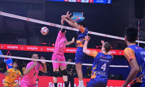 PVL 2025: Mumbai Meteors Qualify for Semi-finals With Win Over Chennai Blitz PVL 2025: Mumbai Meteors Qualify for Semi-finals With Win Over Chennai Blitz