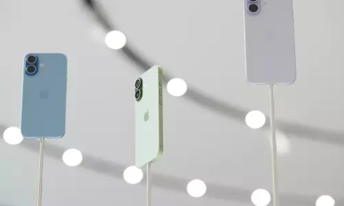 Apple Nears $4 Trillion Valuation as Shares Surge on Strong iPhone 17 Demand