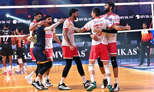 PVL 2025: Kolkata Thunderbolts Celebrate Diwali with 3-1 Win Over Hyderabad Black Hawks