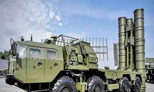 India, Russia Discussing Rs 10,000 Cr Missiles Deal for ‘Sudarshan’ S-400 Air Defence Systems India, Russia Discussing Rs 10,000 Cr Missiles Deal for ‘Sudarshan’ S-400 Air Defence Systems