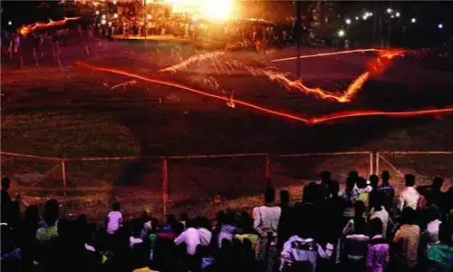 5 Injured In Annual Hingot fireball festival In Madhya Pradesh