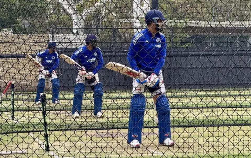 2nd ODI: Time for India to Revisit Playing Combination as Ro-Ko Continue to Grab Eyeballs 2nd ODI: Time for India to Revisit Playing Combination as Ro-Ko Continue to Grab Eyeballs
