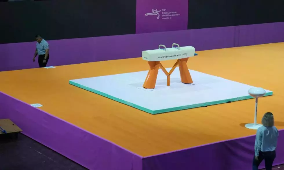 IOC Urges Ban on Sports Events in Indonesia Over Israeli Athlete Ban IOC Urges Ban on Sports Events in Indonesia Over Israeli Athlete Ban