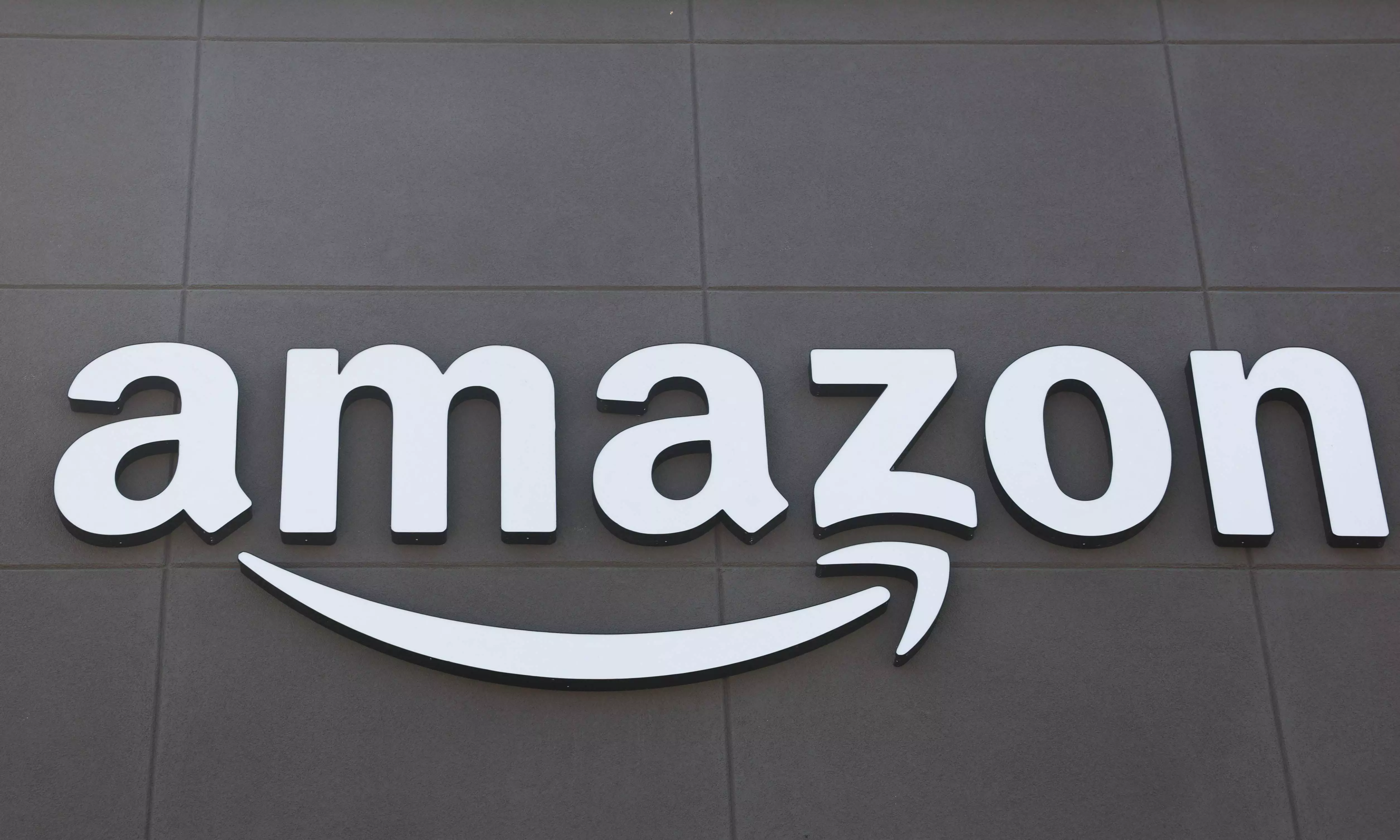 Consumer Panel Issues Non-Bailable Warrants to Amazon Consumer Panel Issues Non-Bailable Warrants to Amazon