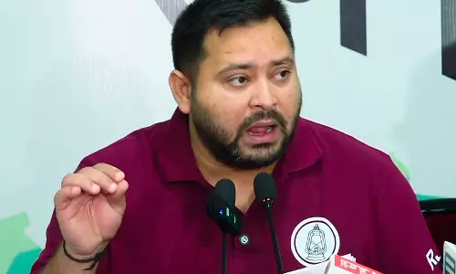 Tejashwi Promises Permanent Jobs for Contract Workers