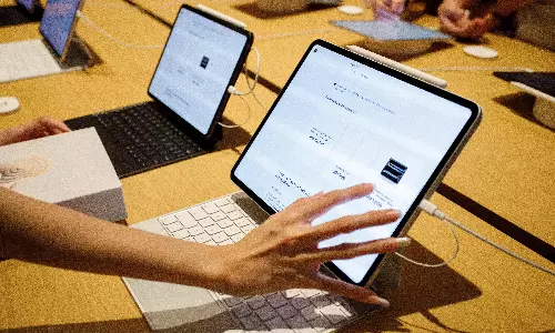 Apple’s Planned Foldable iPad With 18-inch Screen Hits Development Snags