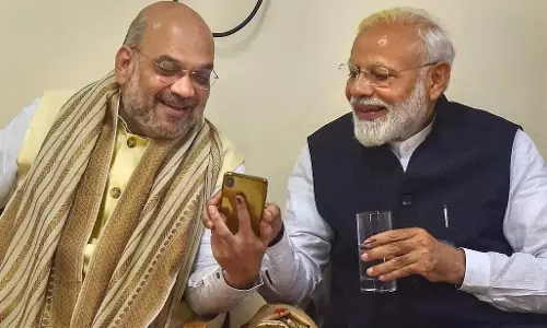 PM Modi Greets Amit Shah on 61st Birthday
