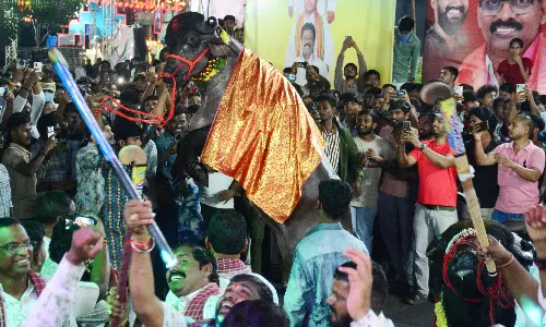 Narayanguda Sadar Festival Draws Crowds and Politicians