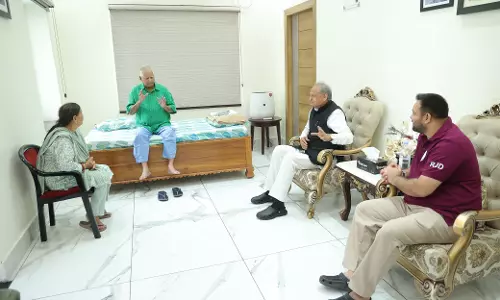 Gehlot Meets Lalu to Ease Tensions Within I.N.D.I.A. Bloc