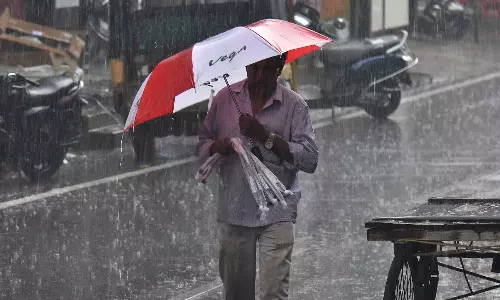 Heavy Rainfall in Several AP Districts Heavy Rainfall in Several AP Districts