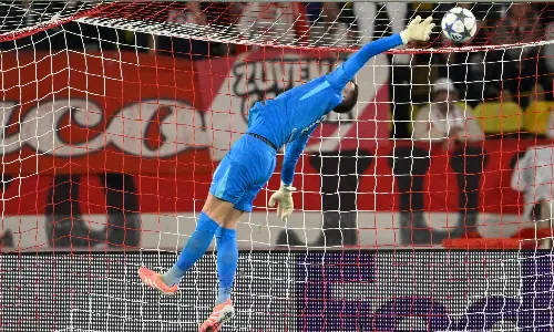 UEFA Champions League: Tottenham Goalkeeper Vicario Shines in 0-0 Draw at Monaco