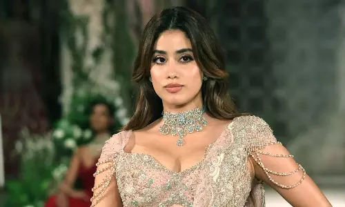 Buzz: Janhvi Kapoor to Take A Break After Charans Peddi?